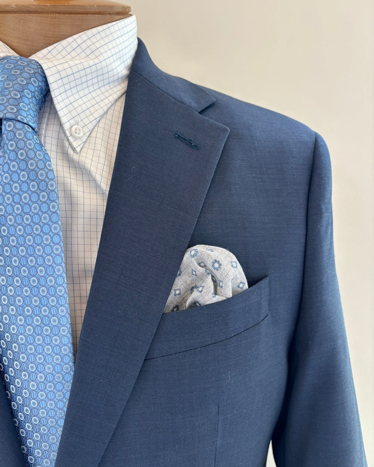 Men’s Mid Navy Solid Suit TA