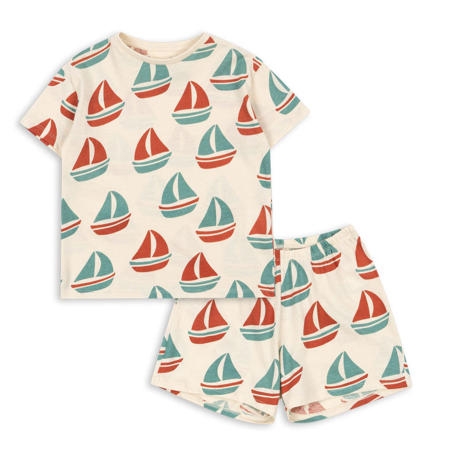 Bright Sailboat Shortset