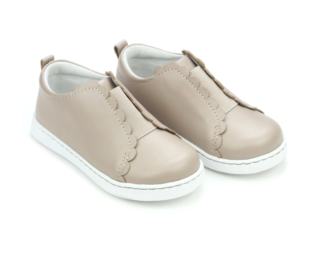 Girl's Phoebe Scallop Slip-on Sneaker