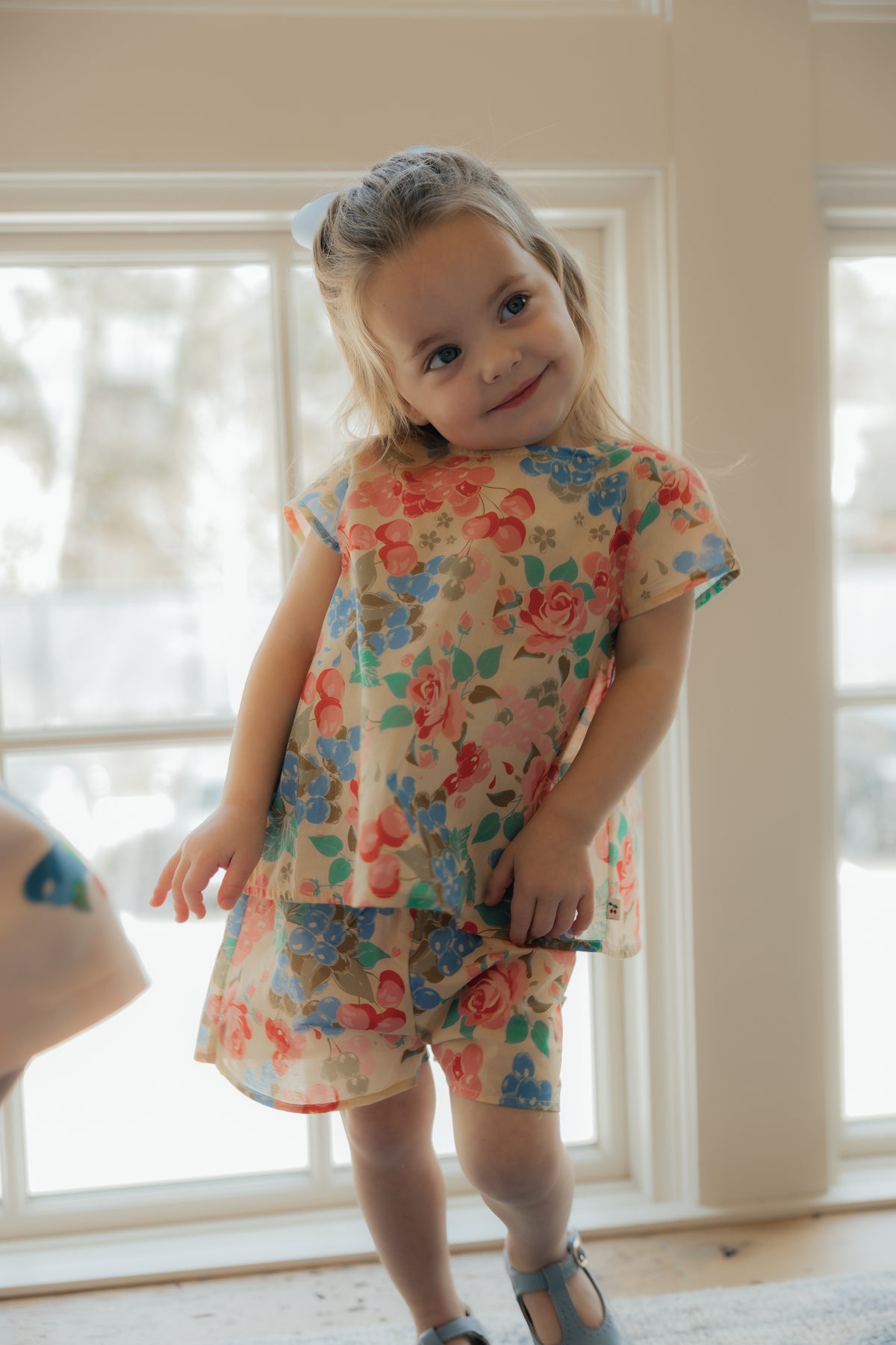 Beige Multi Rose and Fruit Shortset